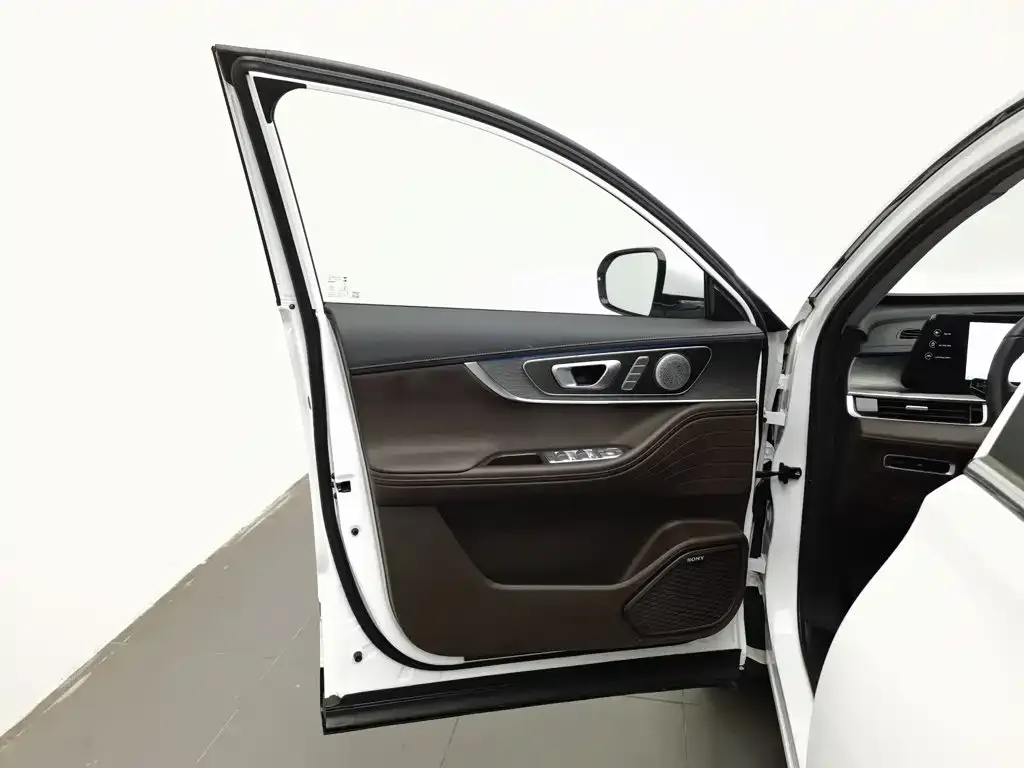Chery Tiggo 8 PRO — фото 4