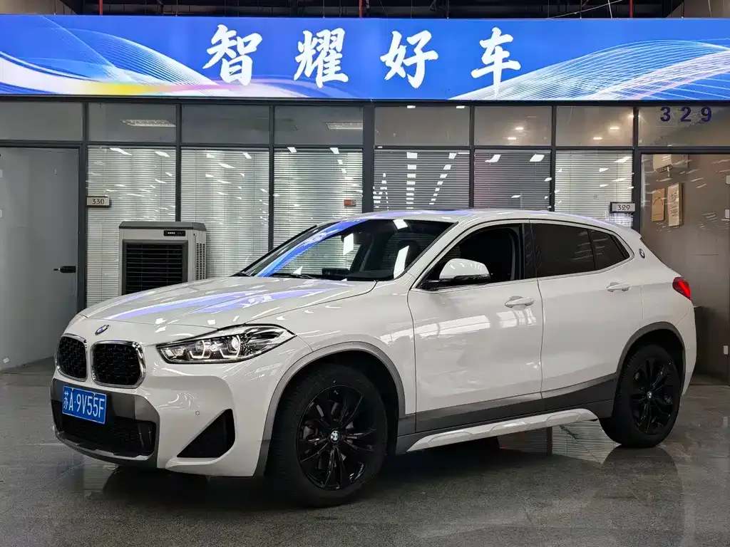 BMW X2 — фото 1