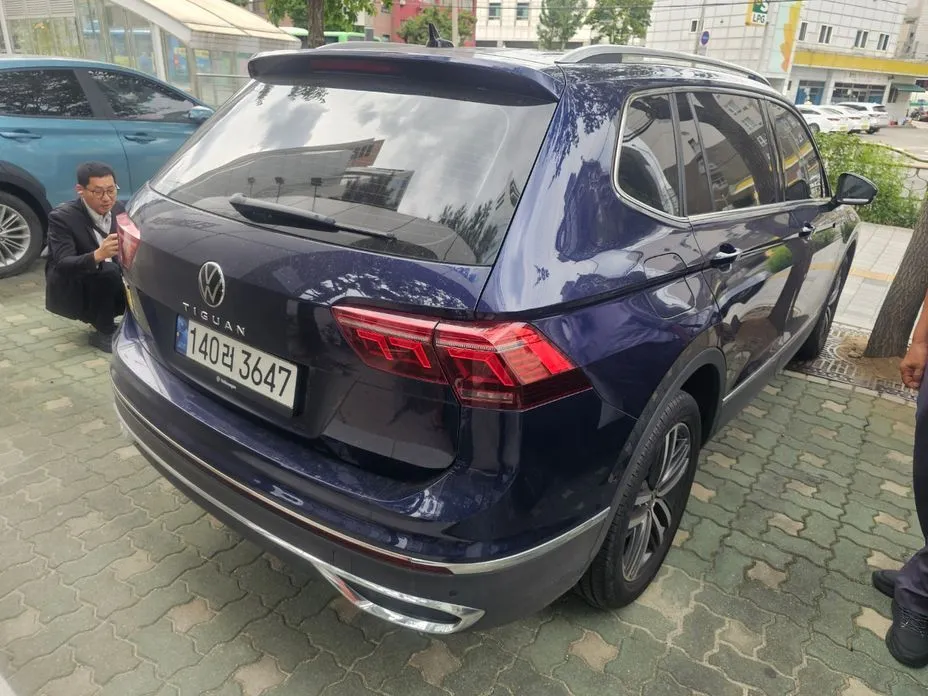 Volkswagen Tiguan — фото 10
