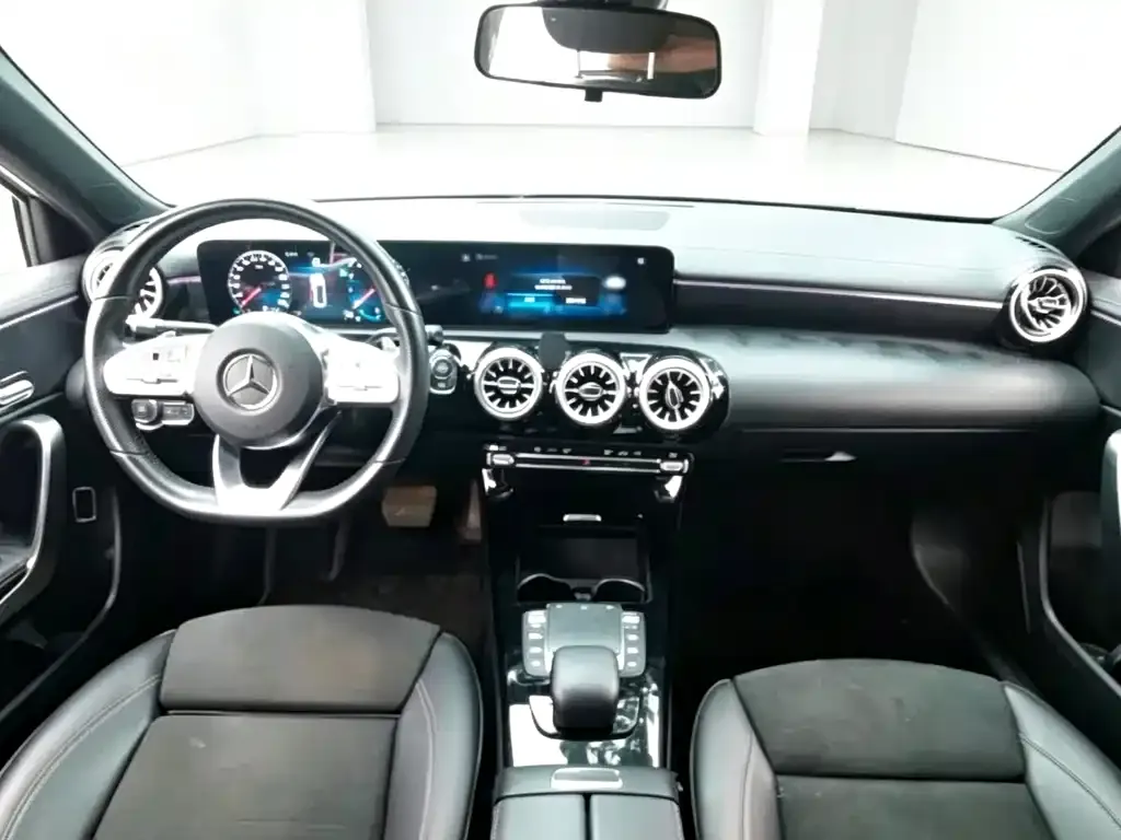 Mercedes-Benz A-Class — фото 10