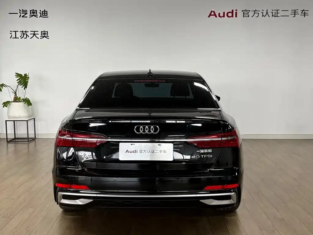Audi A6L — фото 8