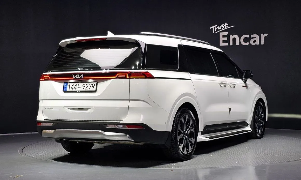 Kia Carnival — фото 2