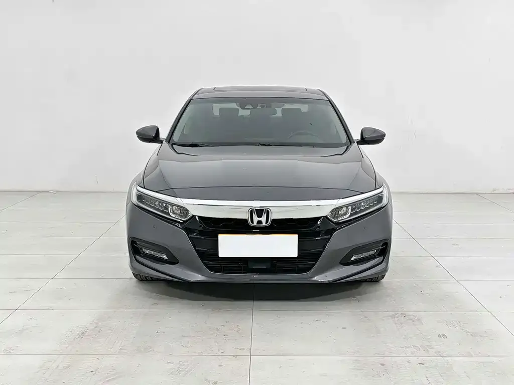 Honda Accord — фото 10