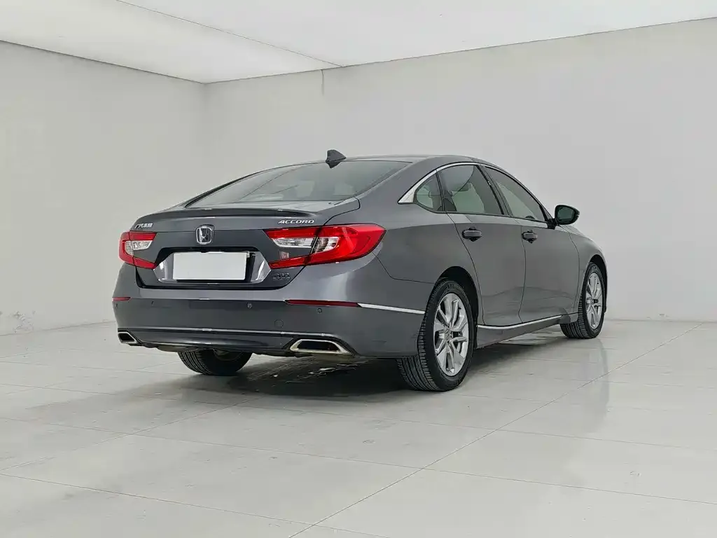 Honda Accord — фото 5