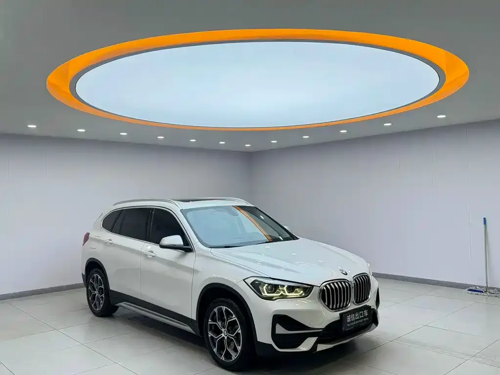 BMW X1 — фото 5