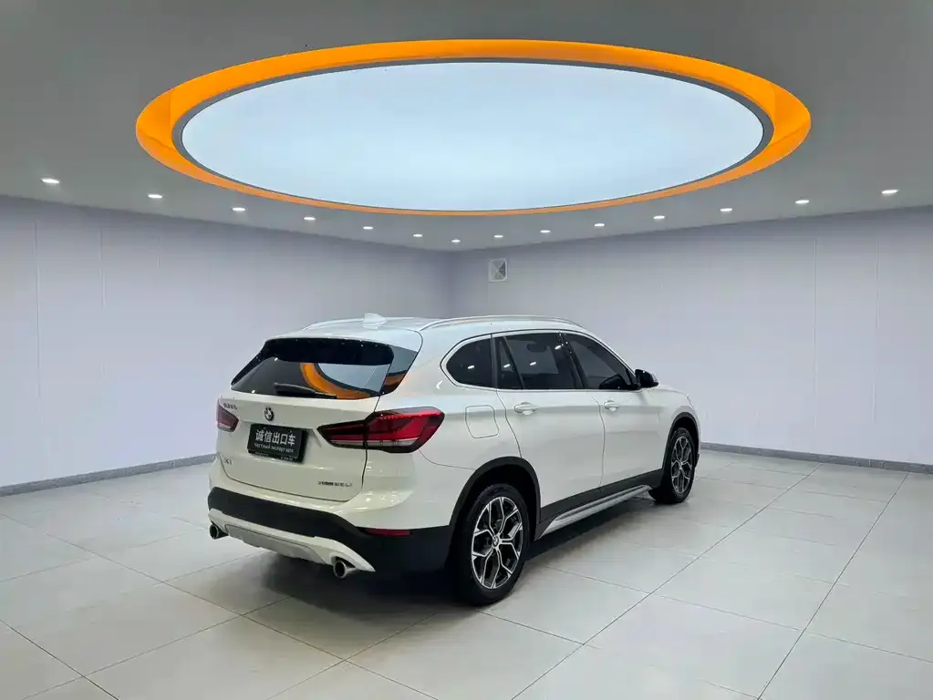 BMW X1 — фото 3