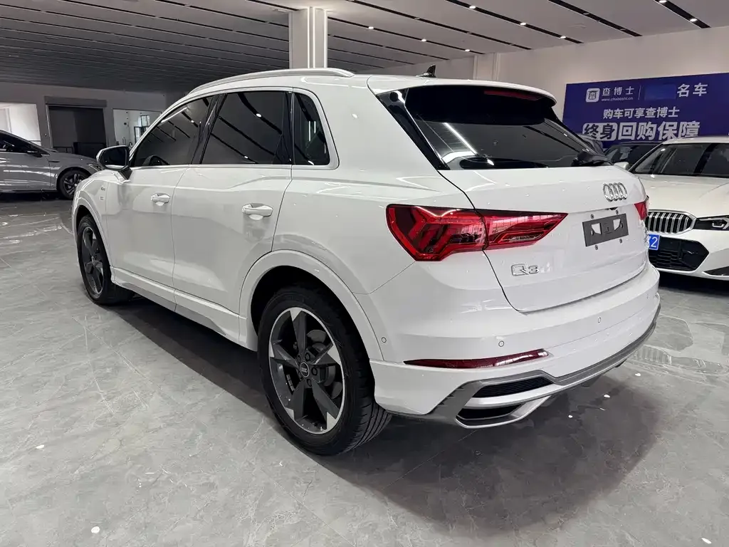 Audi Q3 — фото 3