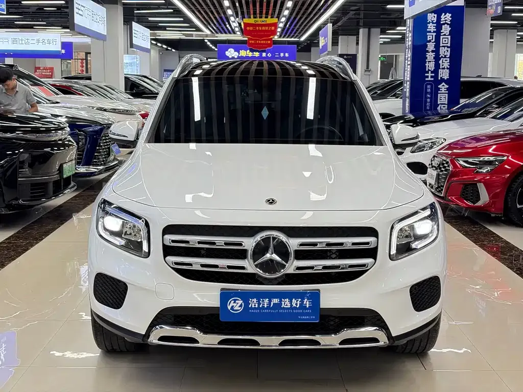 Mercedes-Benz GLB — фото 2