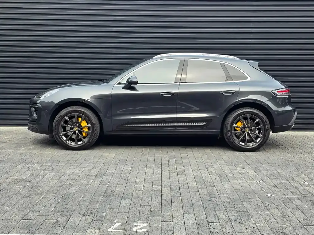 Porsche Macan — фото 10