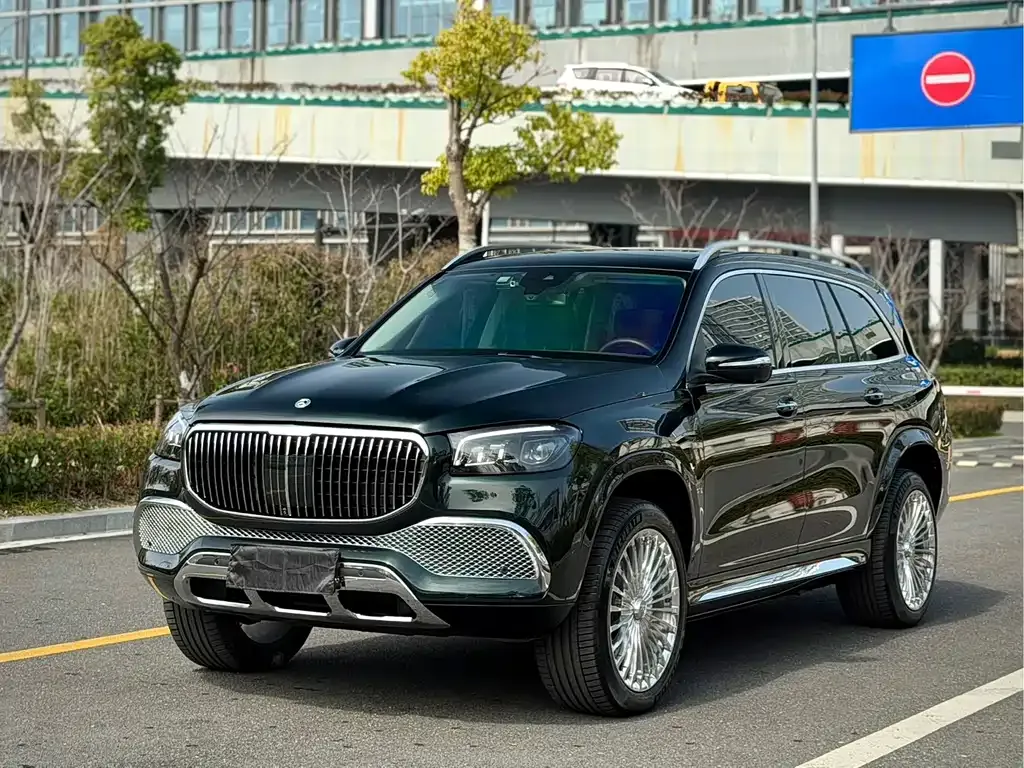 Mercedes-Benz GLS — фото 1