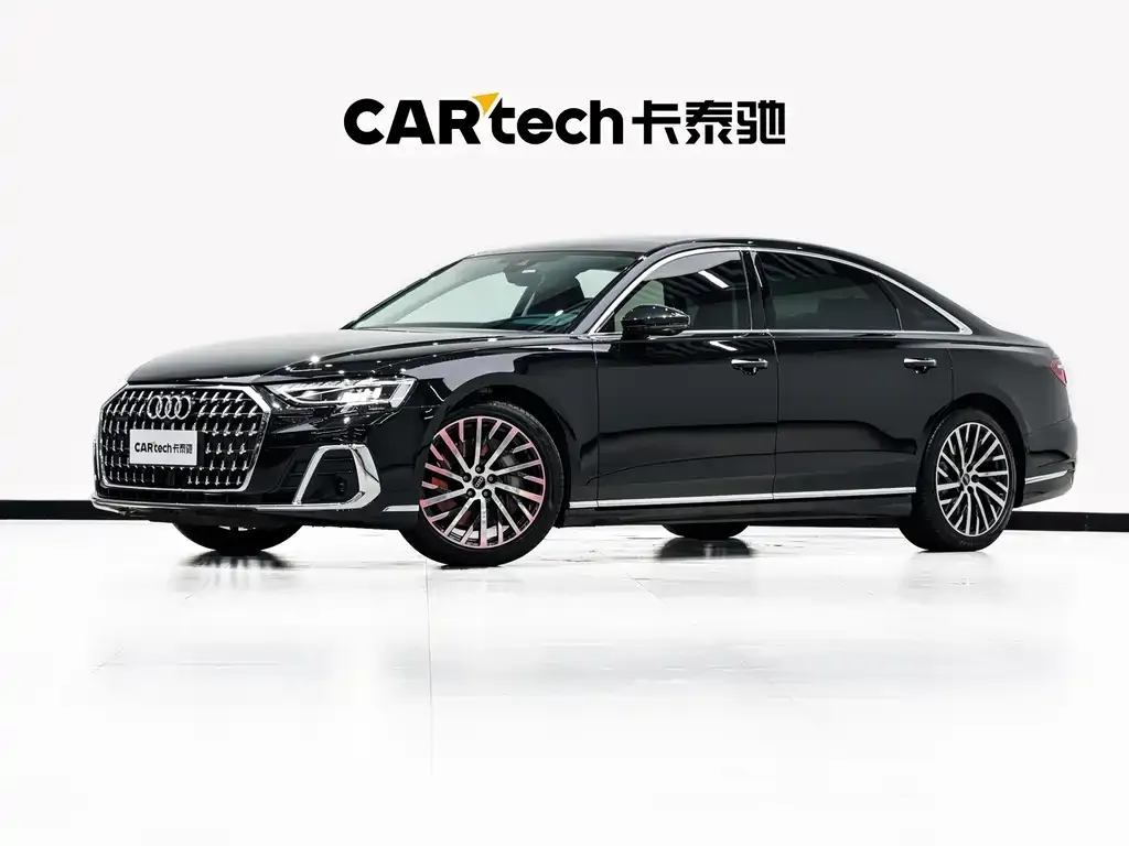 Audi A8 — фото 1