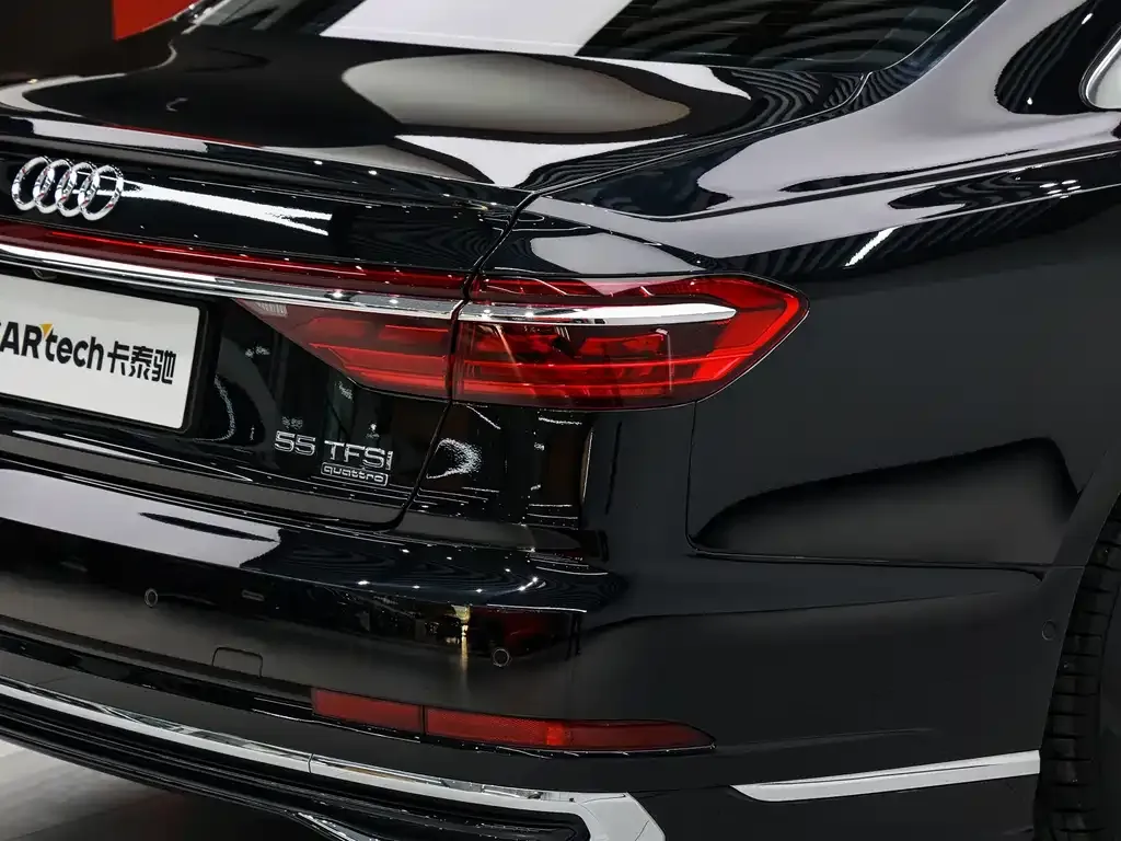 Audi A8 — фото 9