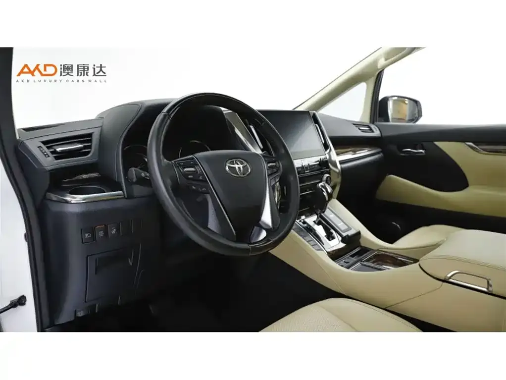 Toyota Alphard — фото 6