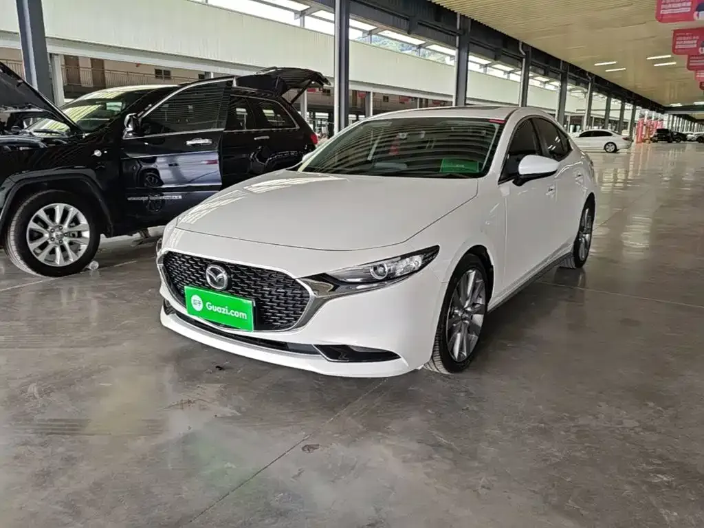 Mazda 3 Axela — фото 1