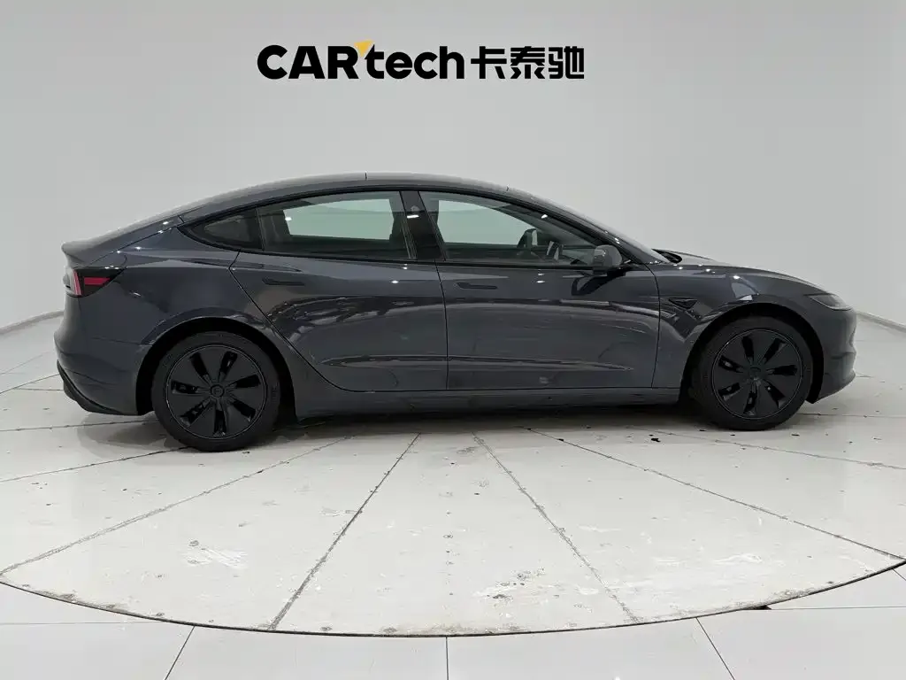 Tesla Model 3 — фото 6