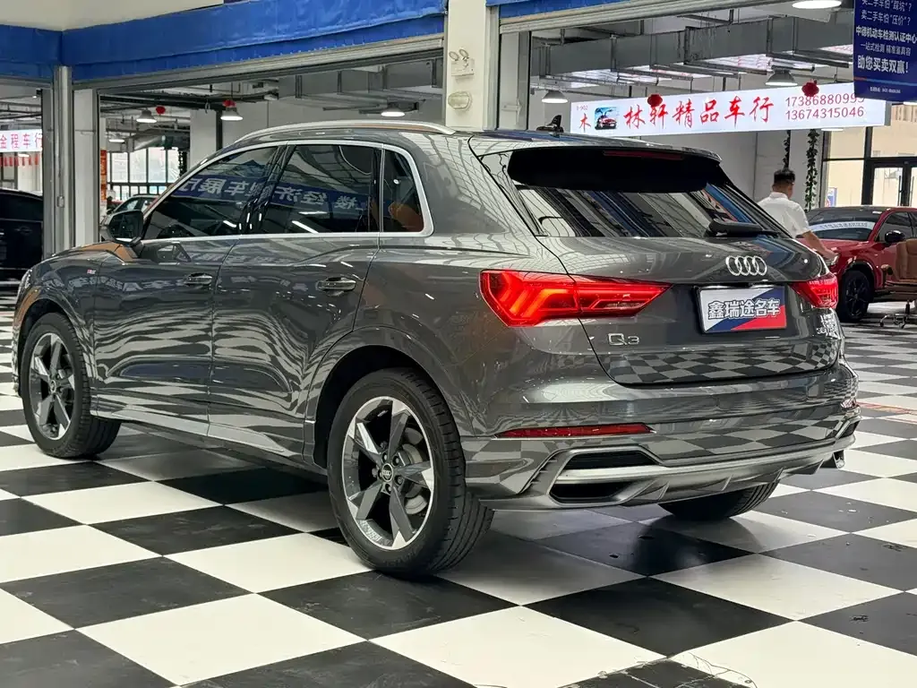 Audi Q3 — фото 9