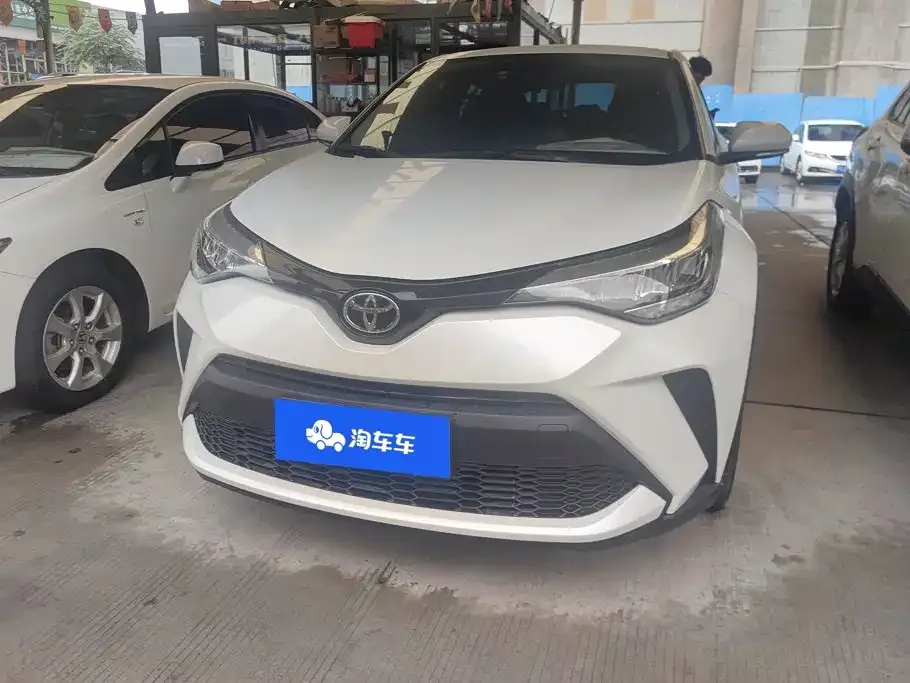 Toyota C-HR — фото 6