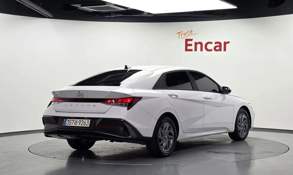 Hyundai AVANTE — фото 4