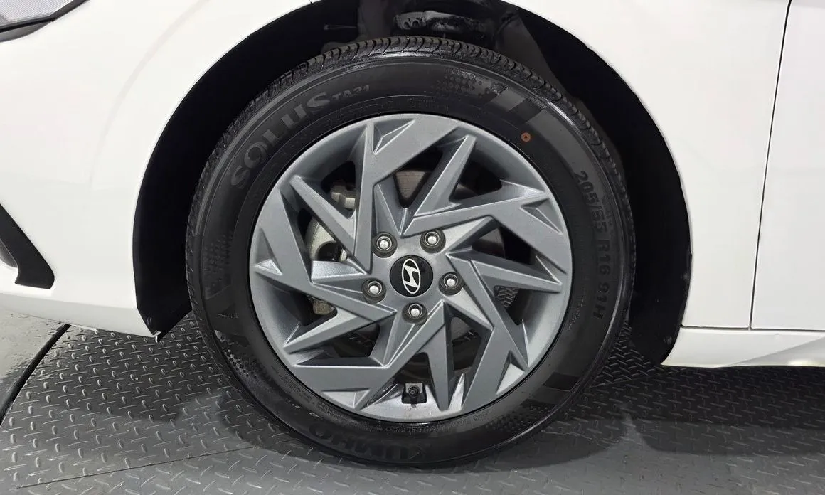 Hyundai AVANTE — фото 6