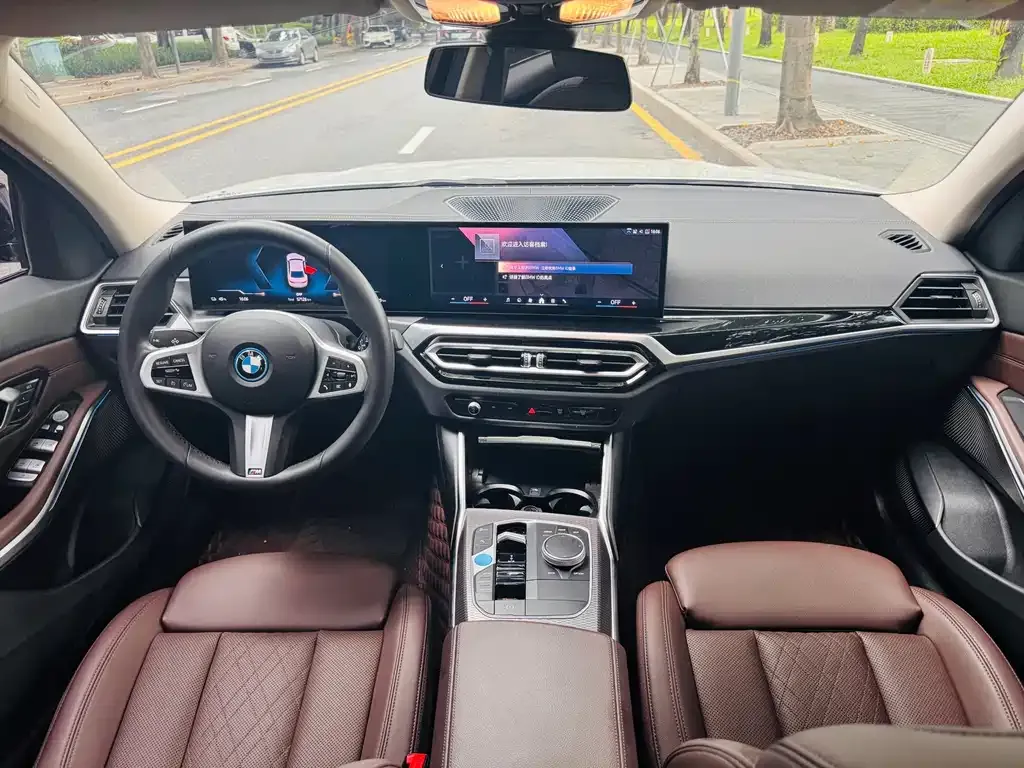 BMW i3 — фото 8