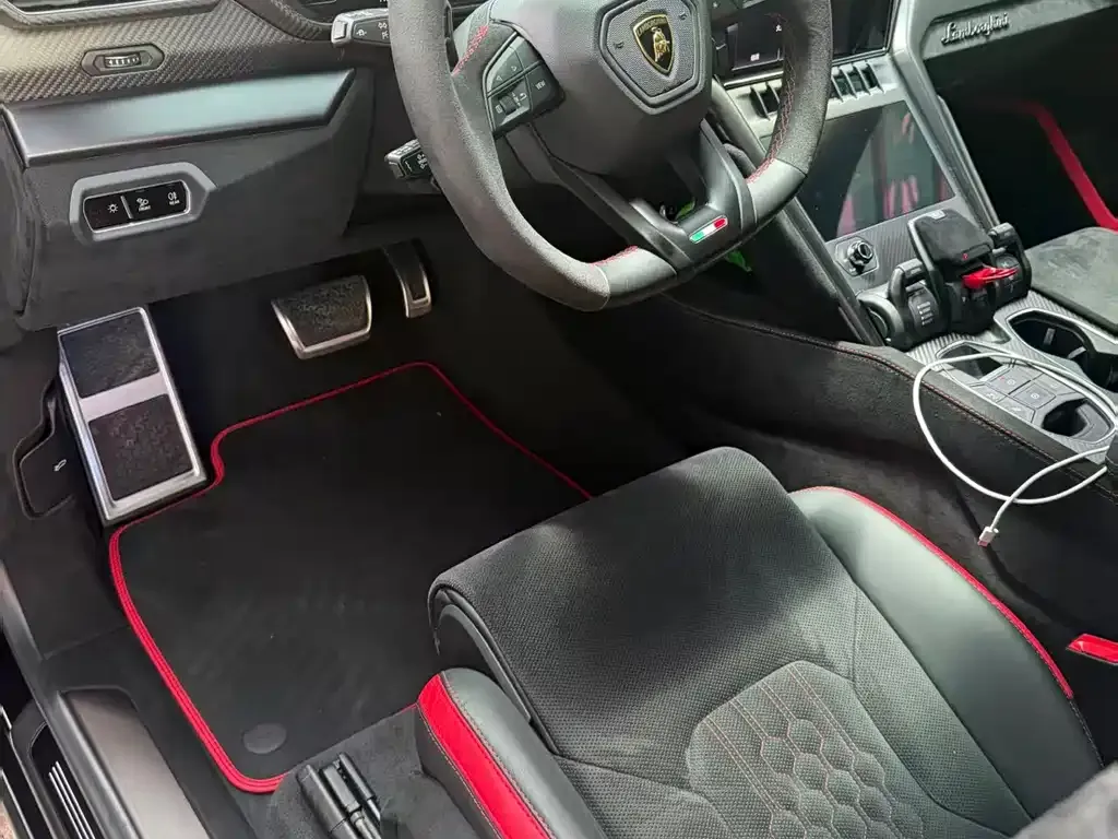 Lamborghini Urus — фото 5
