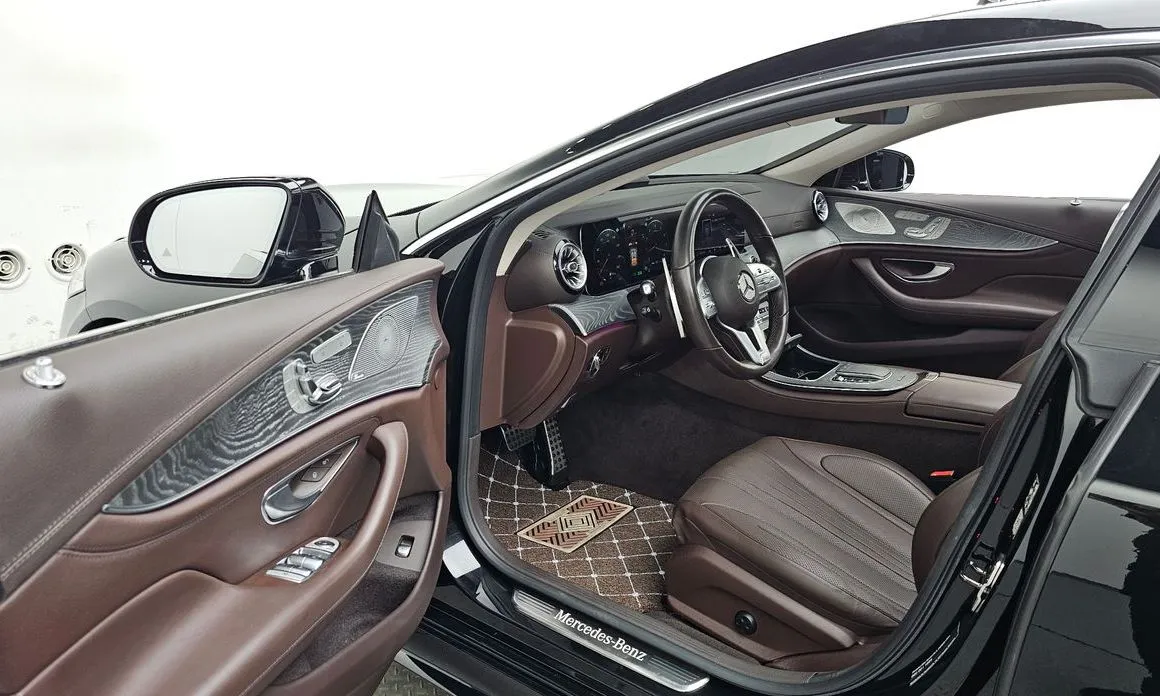 Mercedes-Benz CLS-Class — фото 5