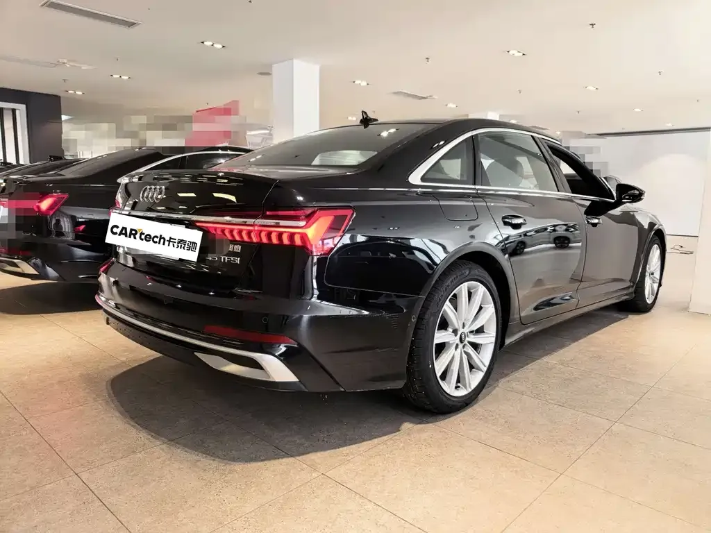 Audi A6L — фото 5