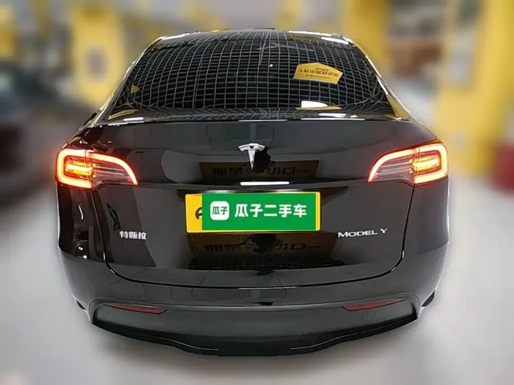 Tesla Model Y — фото 3