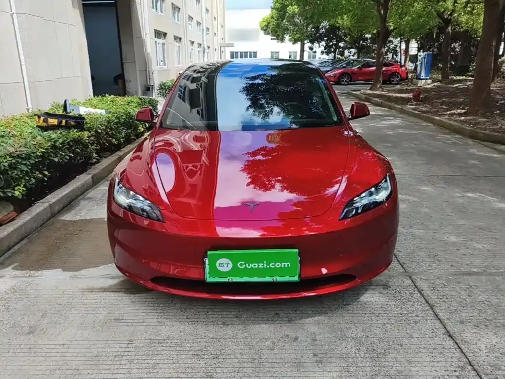 Tesla Model 3 — фото 5