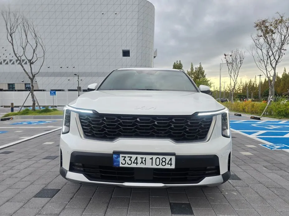 Kia Sorento — фото 9