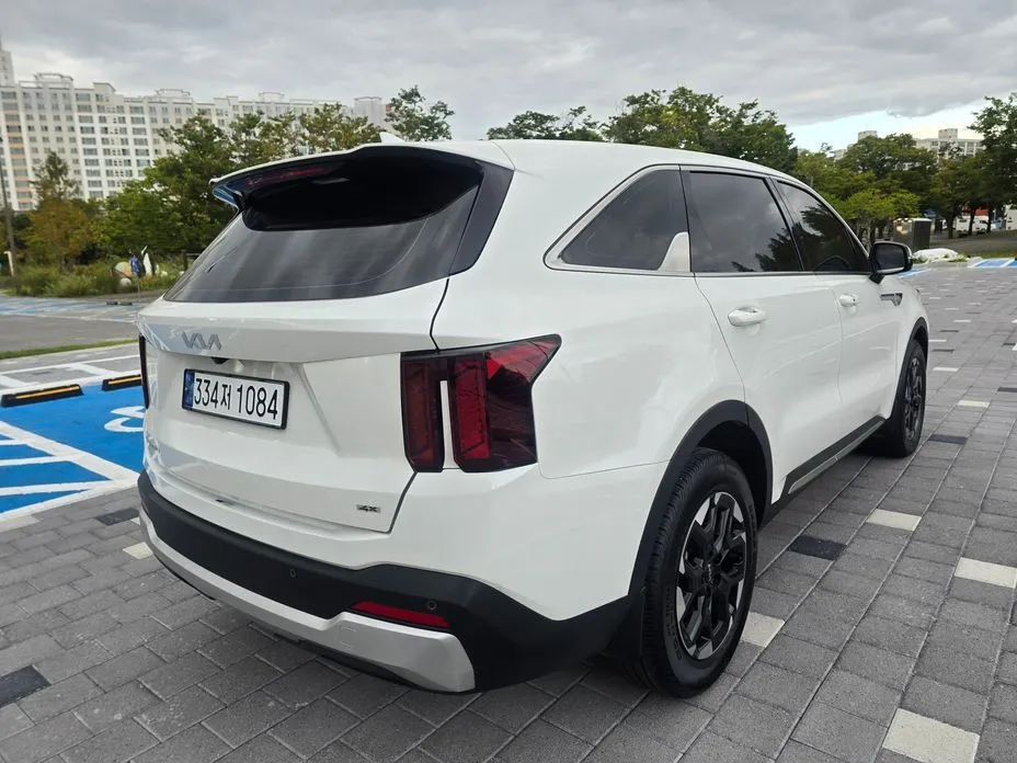 Kia Sorento — фото 6