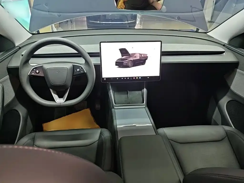 Tesla Model Y — фото 4