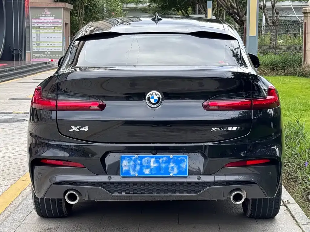 BMW X4 — фото 7