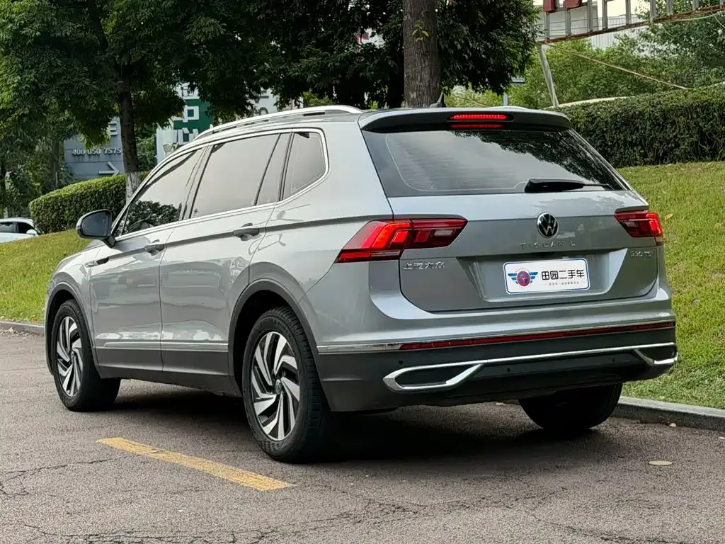 Volkswagen Tiguan L — фото 2