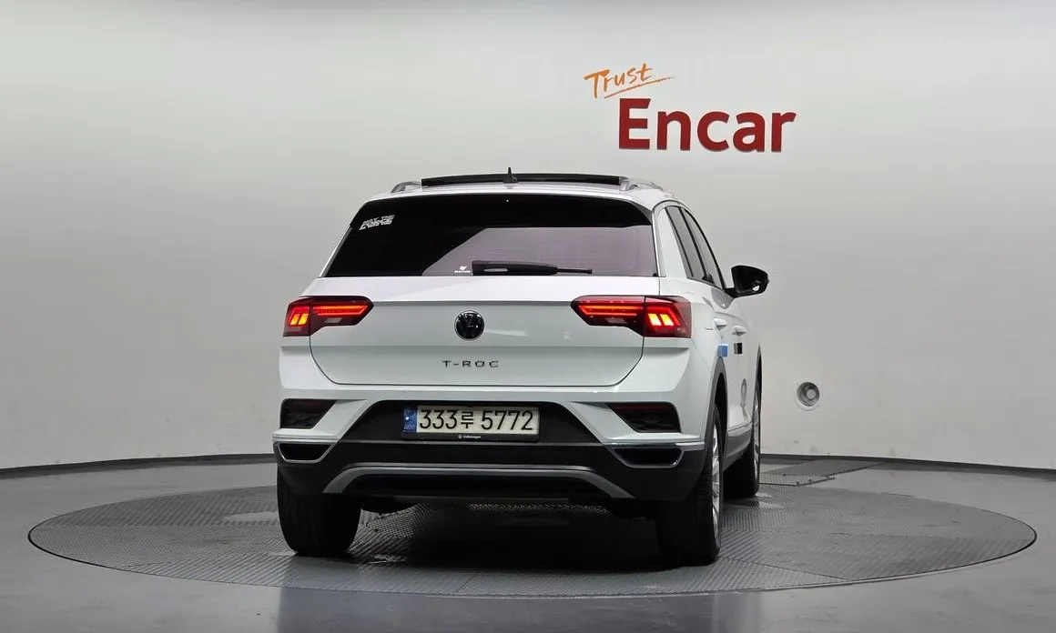 Volkswagen T-Roc — фото 2