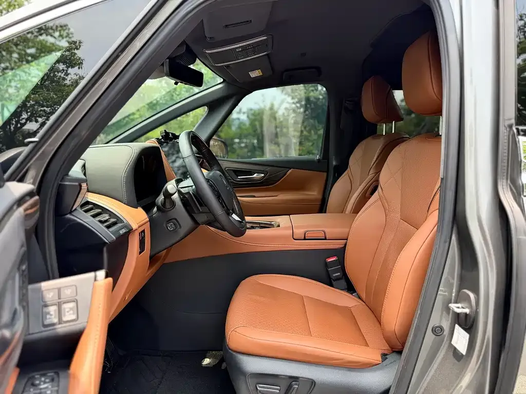 Toyota Vellfire — фото 6