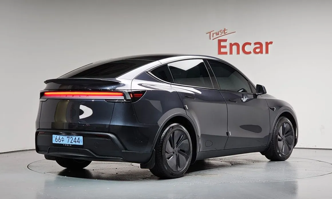 Tesla Model Y — фото 4
