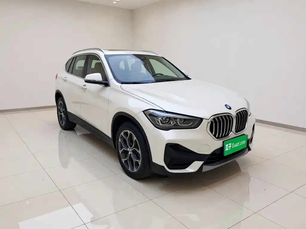 BMW X1 — фото 5
