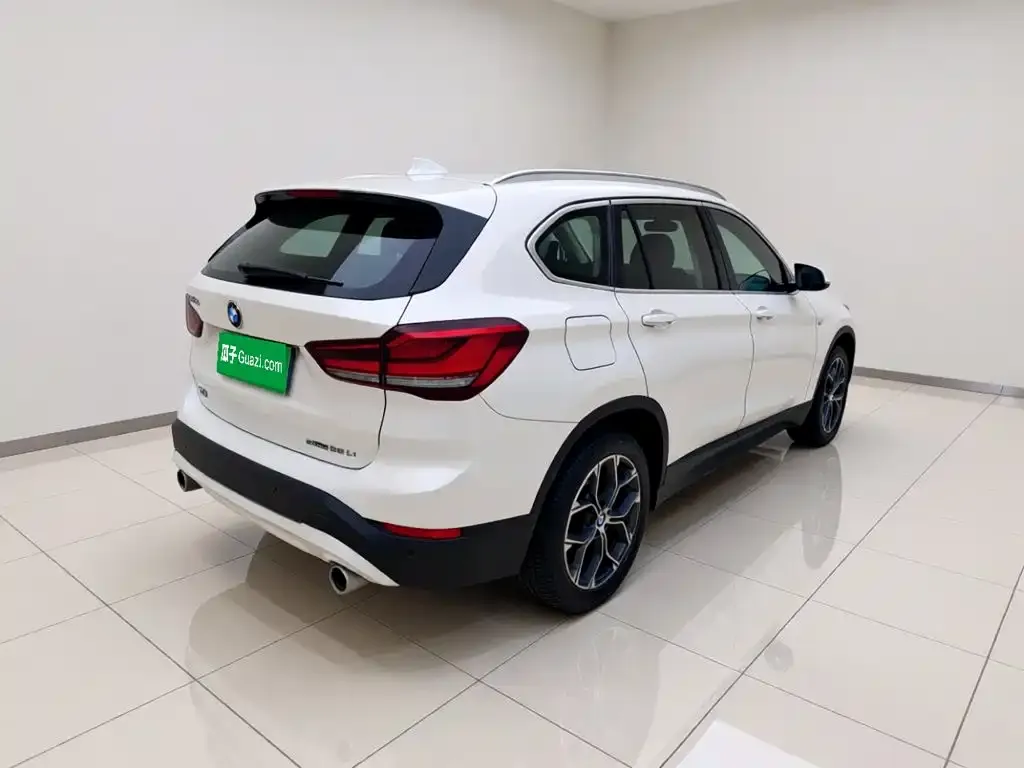 BMW X1 — фото 4