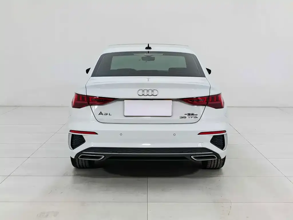 Audi A3 — фото 2