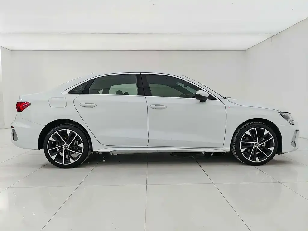 Audi A3 — фото 6