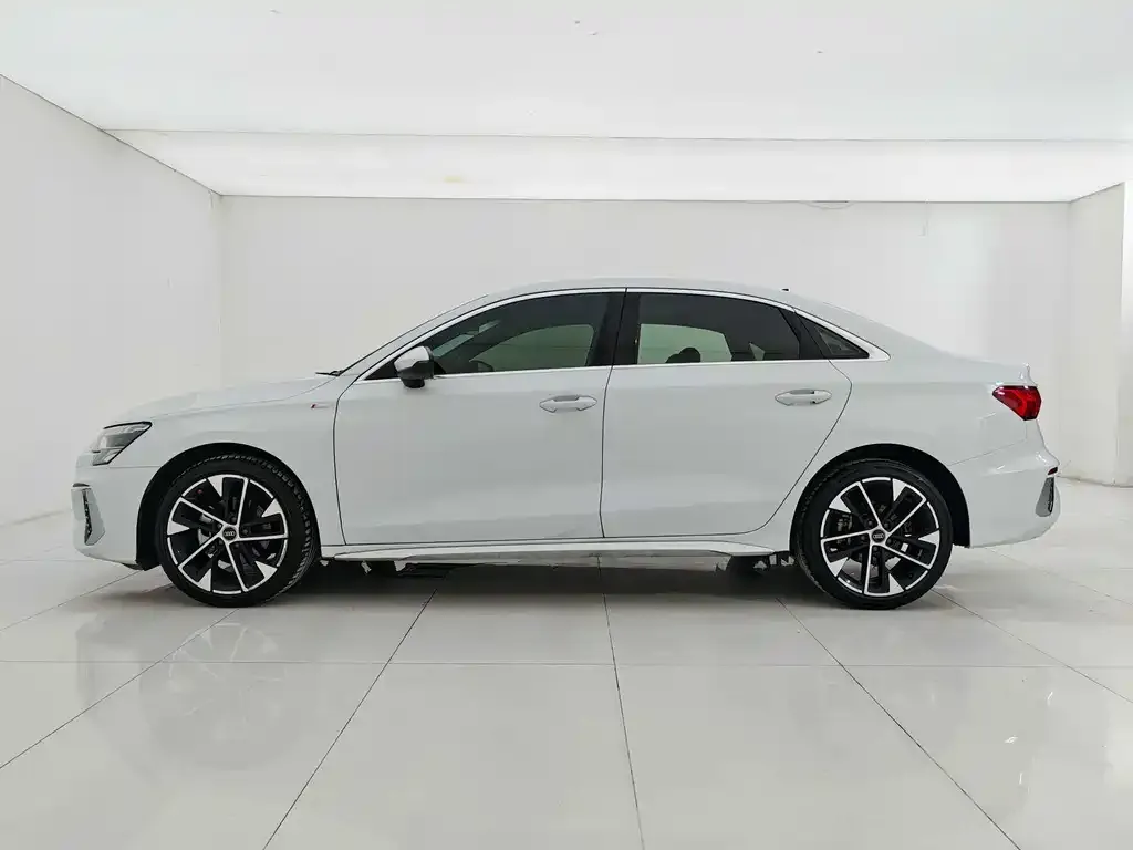 Audi A3 — фото 5