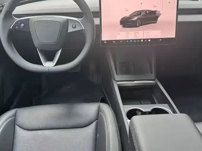 Tesla Model 3 — фото 3