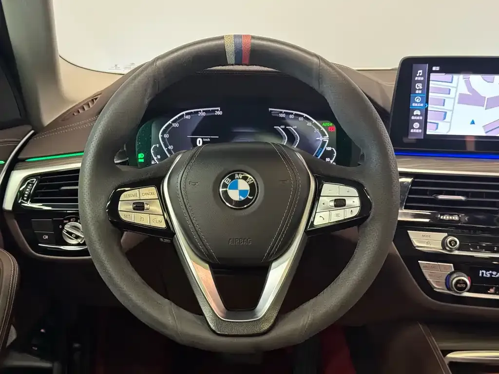 BMW 5 Series New Energy — фото 4