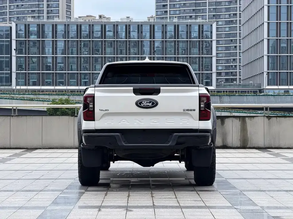 Ford Ranger — фото 10