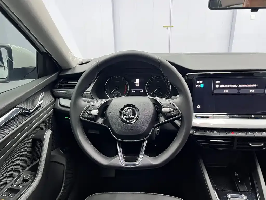 Skoda Octavia — фото 6