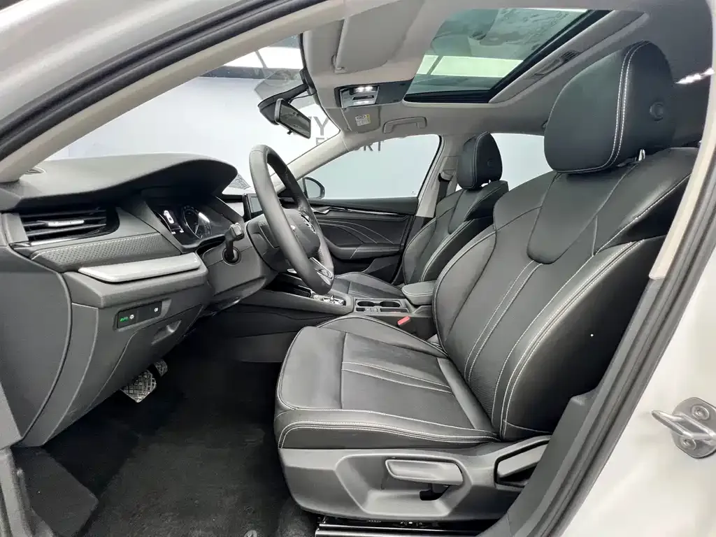 Skoda Octavia — фото 10