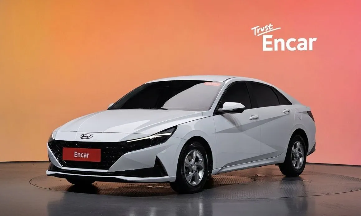 Hyundai AVANTE — фото 1