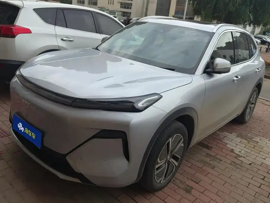 Geely Galaxy Xingjian 7 — фото 1