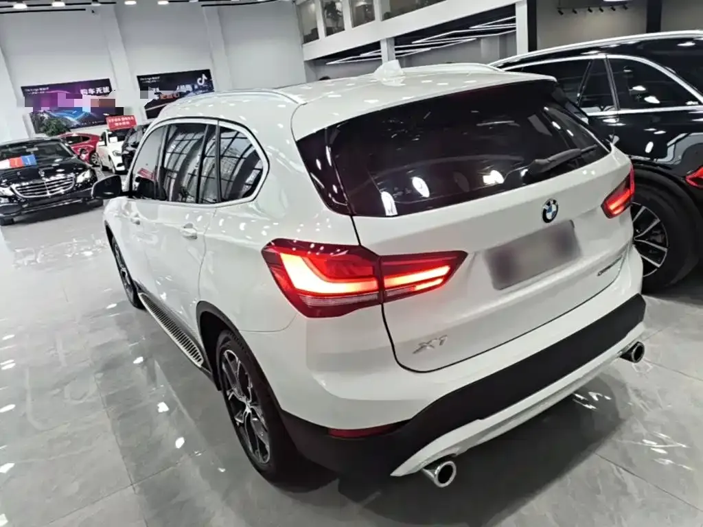 BMW X1 — фото 10